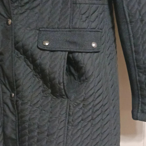 Weatherproof Quilted Black Jacket - Picture 3 of 10